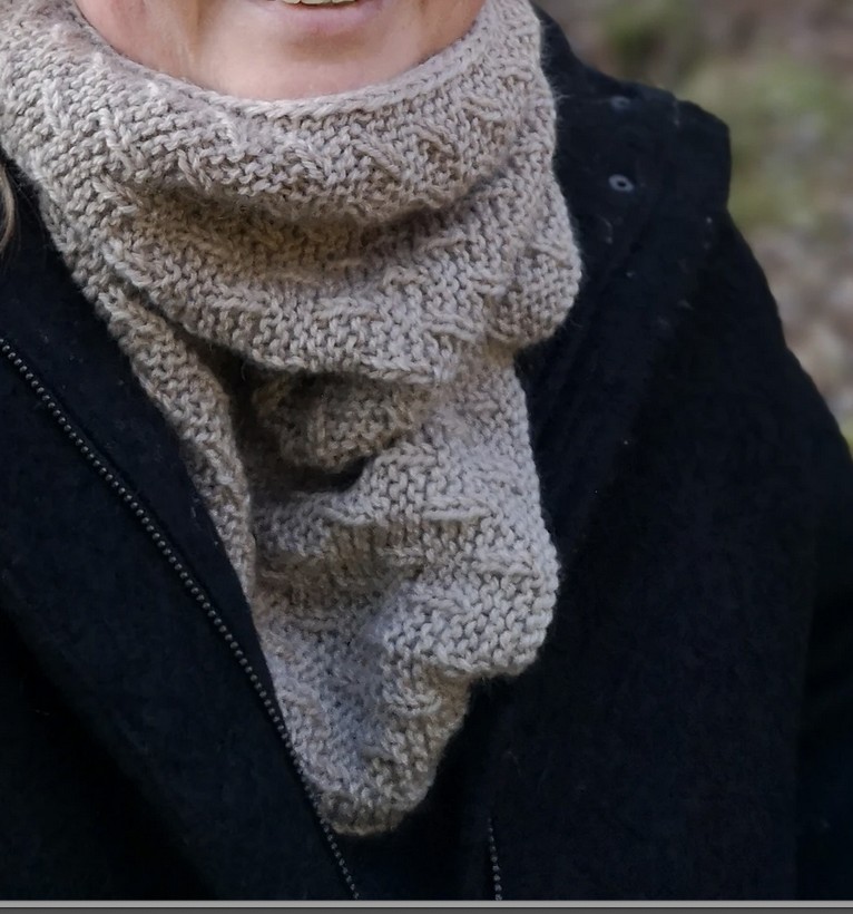 Neulaset Cowl - PDF