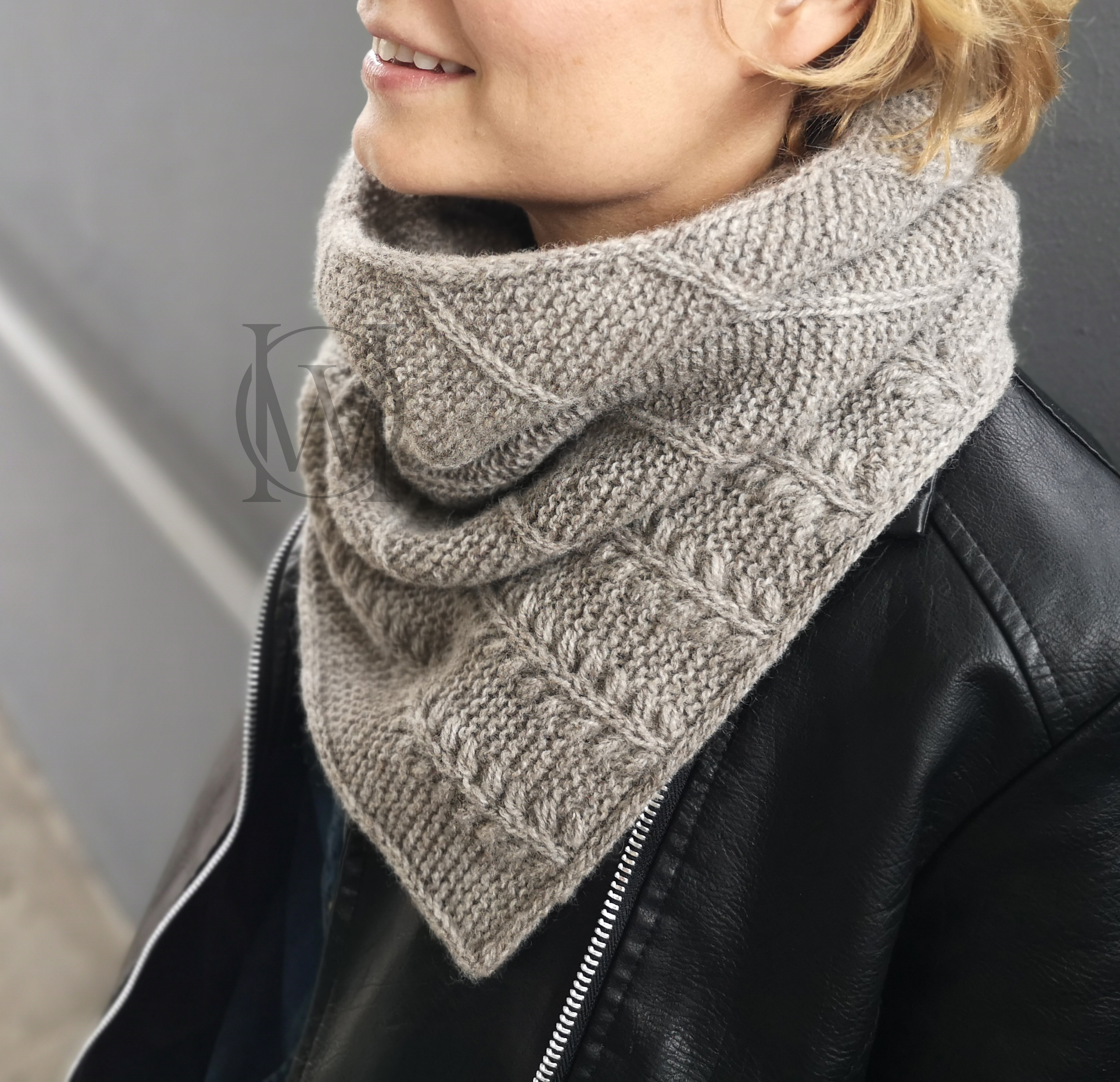 Raunioiset Cowl - PDF